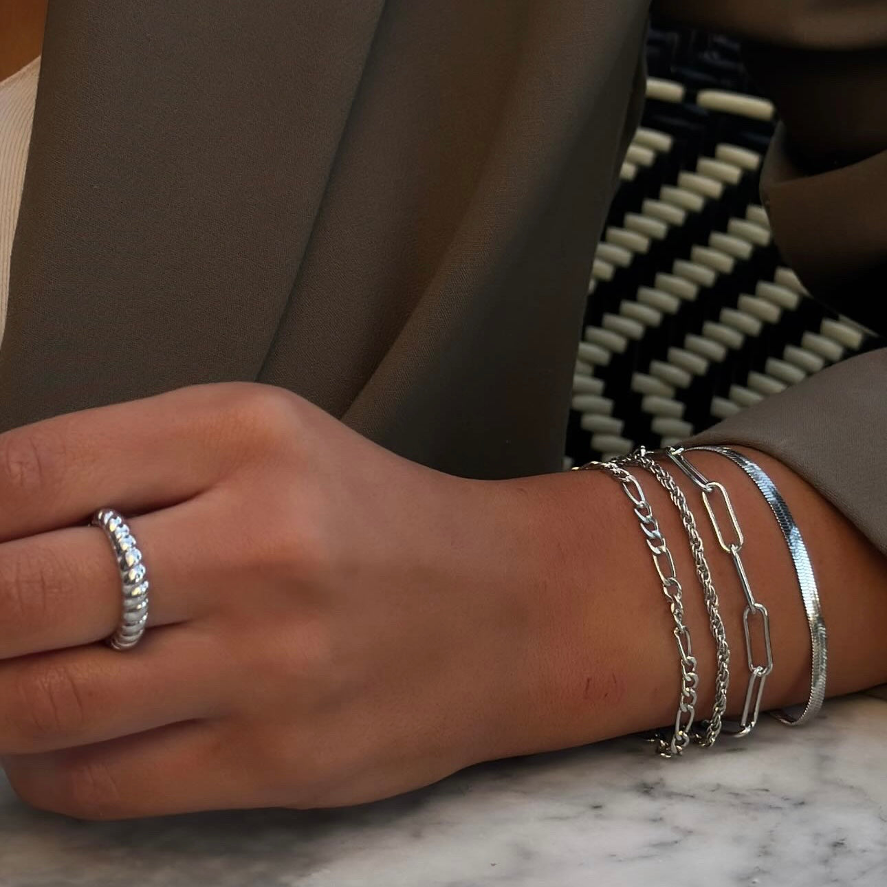 Nora ring
