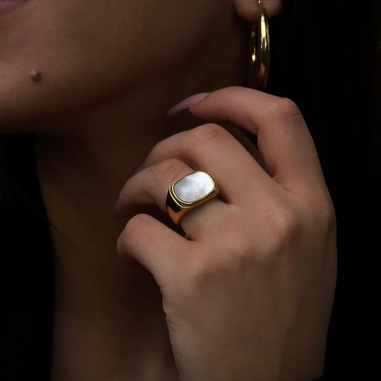 Selena ring